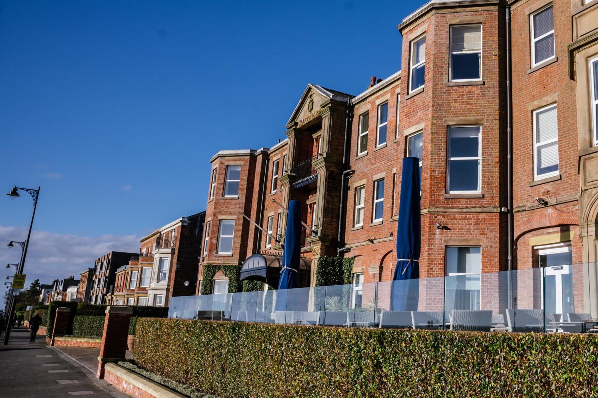 Clifton Arms Hotel Lytham St Annes Dış mekan fotoğraf