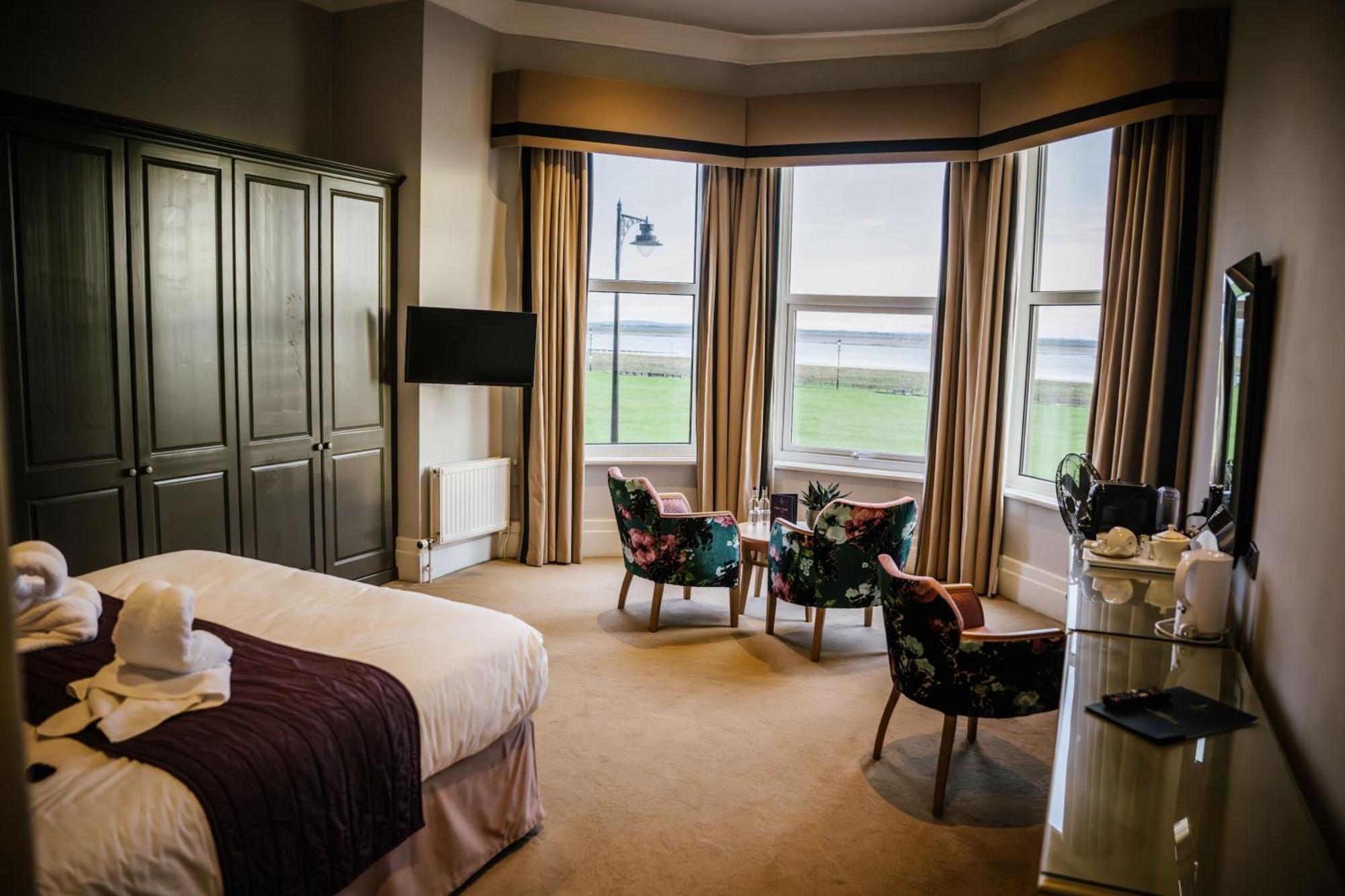 Clifton Arms Hotel Lytham St Annes Dış mekan fotoğraf